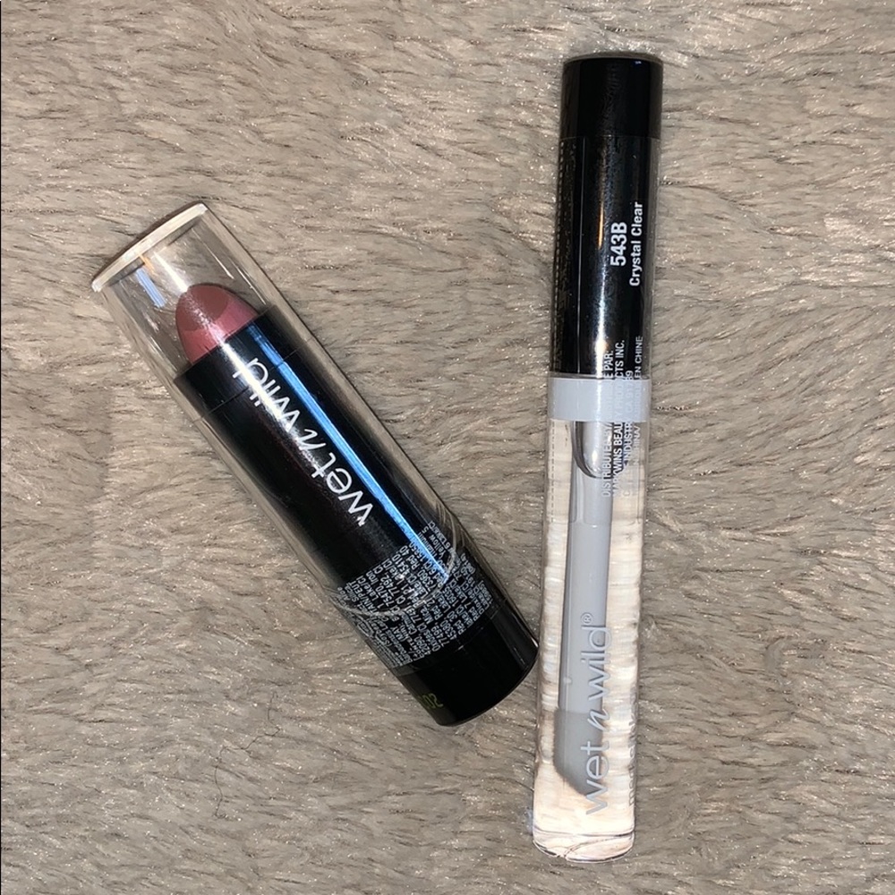 *Bundle!!* Wet n Wild Lipstick and Lip Gloss